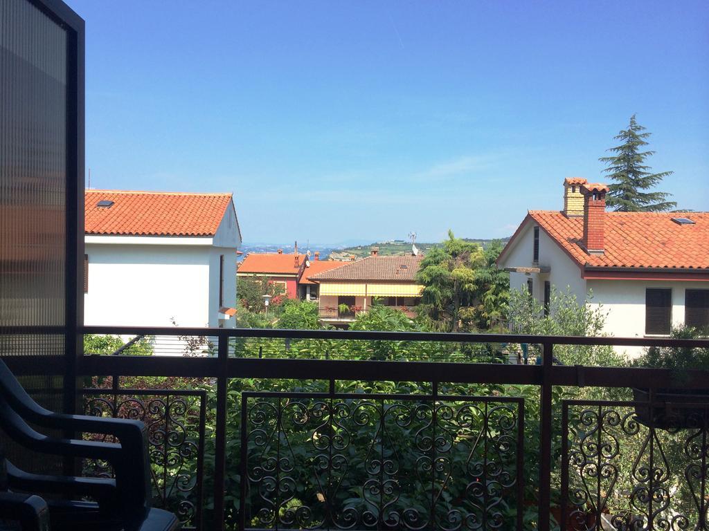 Apartment Ana Izola Esterno foto